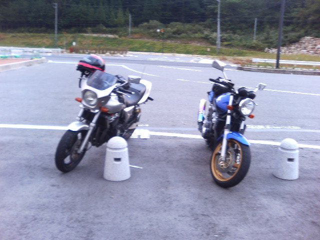 ���̉w�M�B���J�H